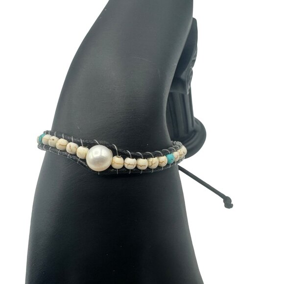 Adjustable Leather Beaded Bracelet Freshwater Pearl Turquoise Howlite Accents - Picture 1 of 6